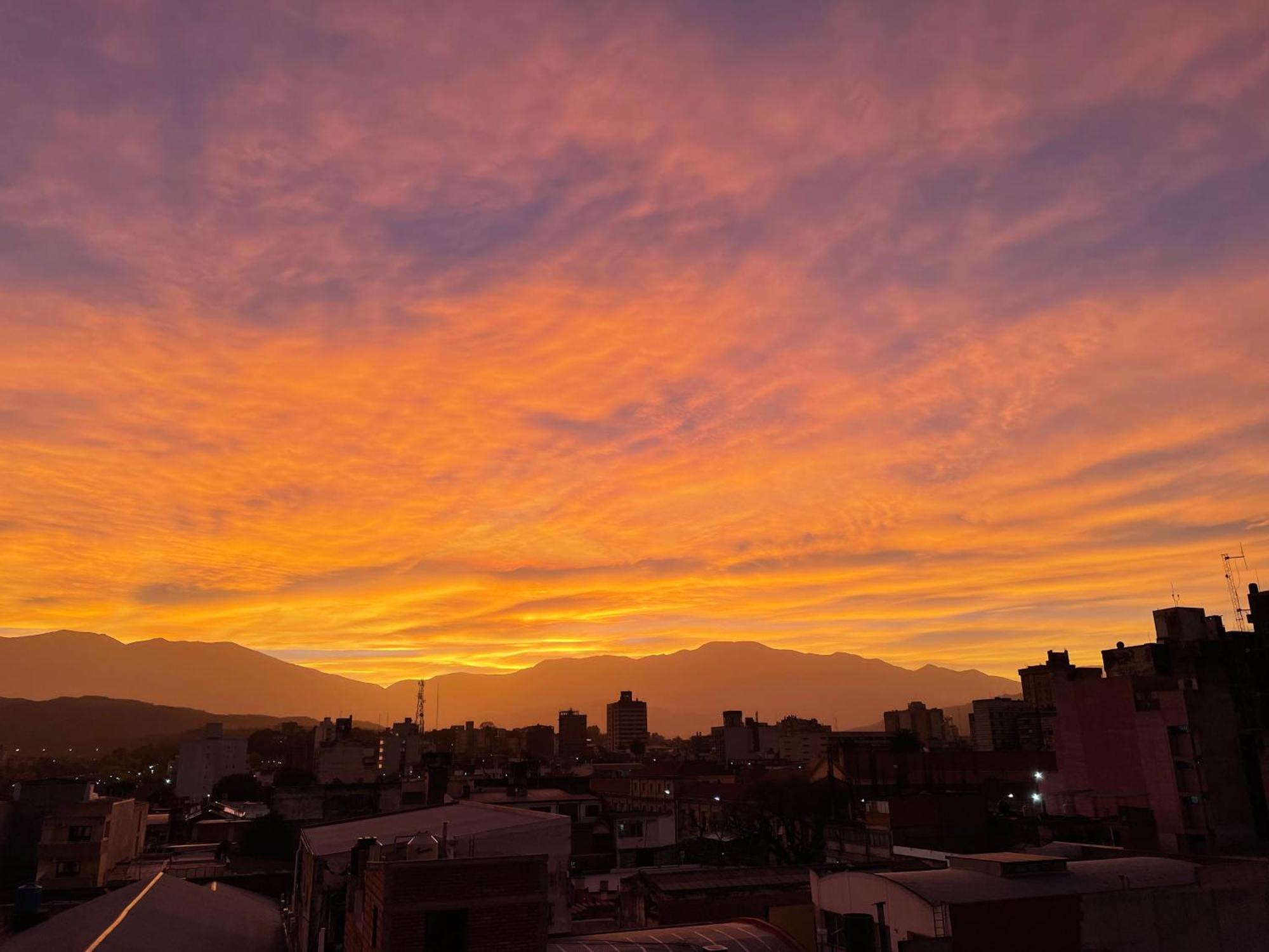 Apartmán Departamento Centrico Con Estacionamiento Gratis San Salvador de Jujuy Exteriér fotografie